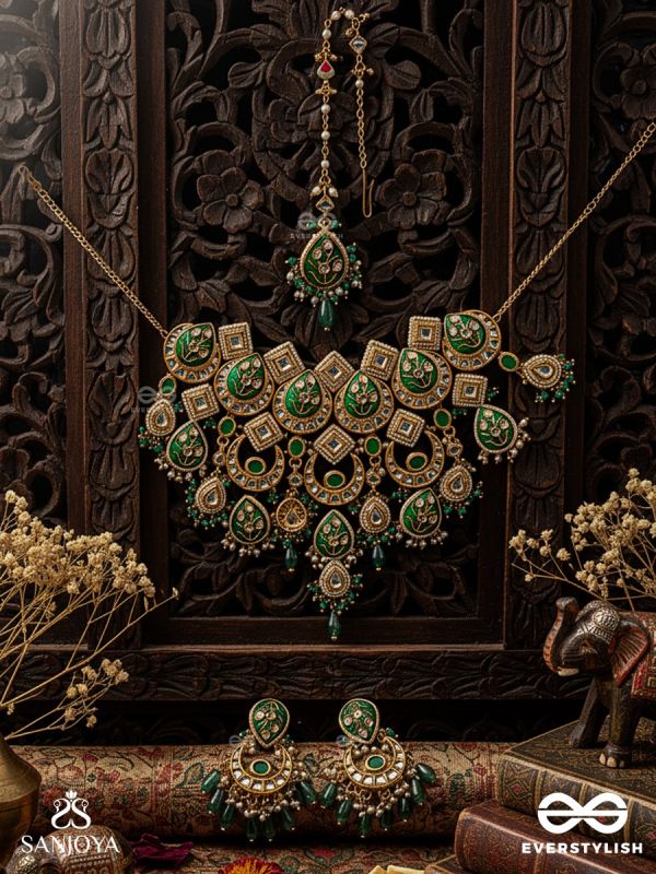 SHUDDHĀNANDA - PURE JOY - HAND EMBROIDERED BRIDAL KUNDAN SET WITH CHOKER NECKPIECE, EARRINGS AND MAANGTIKA