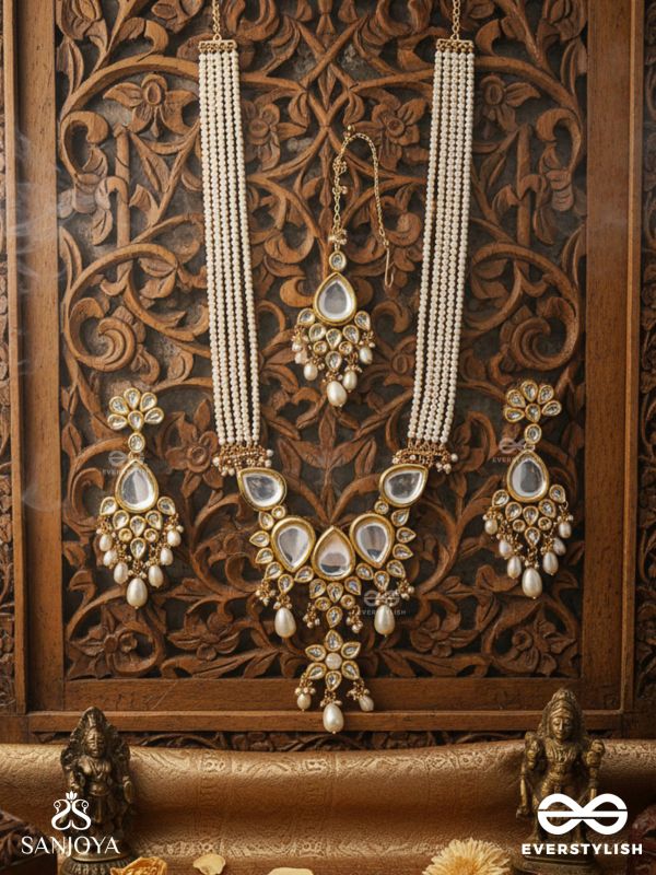 PARAMĀNANDA - PURE BLISS -  HAND EMBROIDERED BRIDAL KUNDAN AND PEARL SET WITH NECKLACE, EARRINGS AND MAANGTIKA