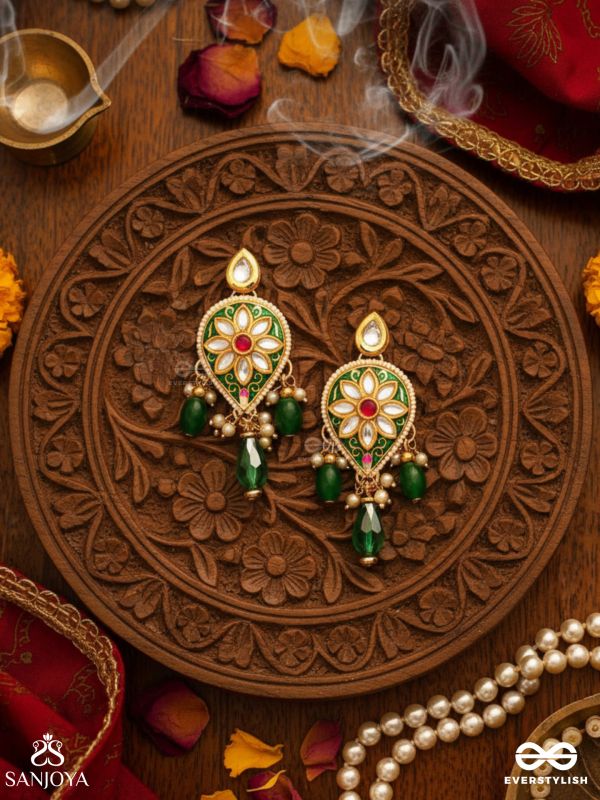 JALNIDHI - OCEAN’S TREASURE - HANDCRAFTED KUNDAN EARRINGS WITH GREEN GEMSTONES AND GOLDEN DETAILS