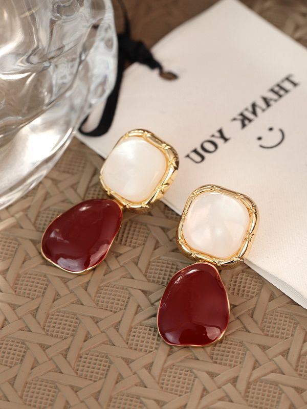 SCARLET LUSTRE- CLASSY DUAL-TONE DROP EARRINGS