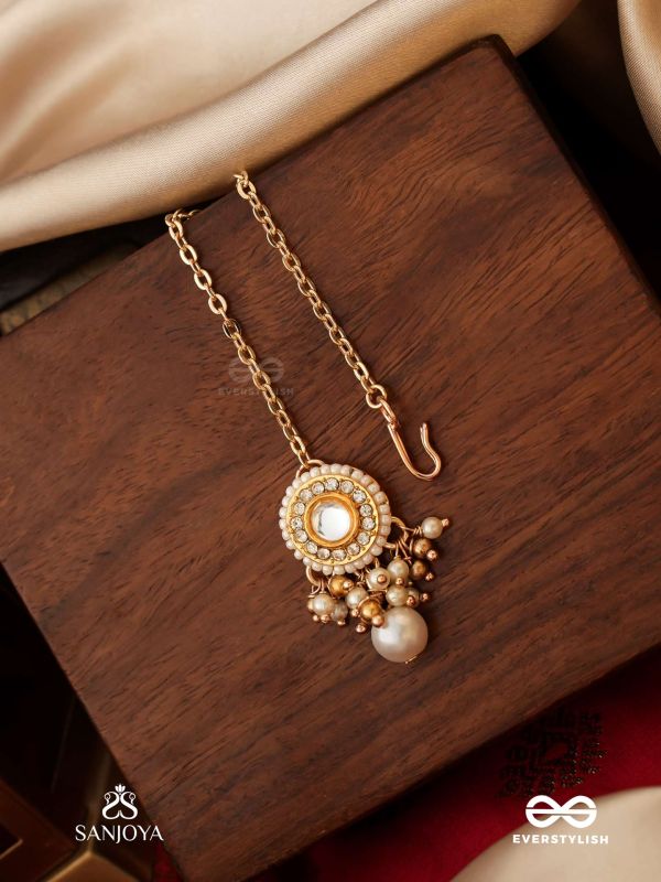 KANAKLEKHA - GOLDEN GLEAM- ROUND POLKI ACCENTED MAANGTIKA WITH DEWY WHITE PEARLS AND WARM EARTHY TONE BEADS