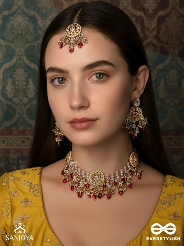 TRIBANDHURA - THREE-STRANDED BEAUTY - INTRICATE KUNDAN SET WITH CHOKER NECKPIECE, EARRINGS AND MAANGTIKA