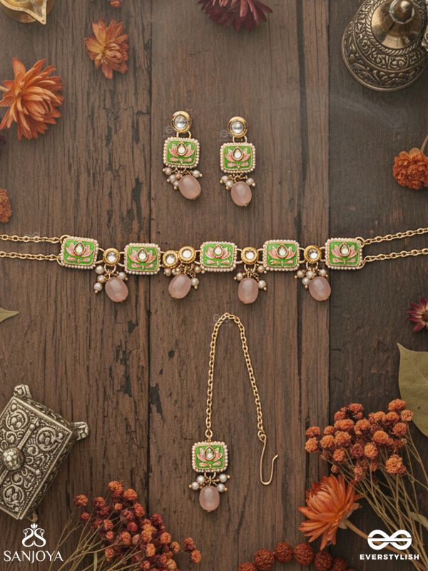 MRIDULPADMA - GENTLE LOTUS - DELICATE KUNDAN SET WITH CHOKER NECKPIECE, EARRINGS AND MAANGTIKA