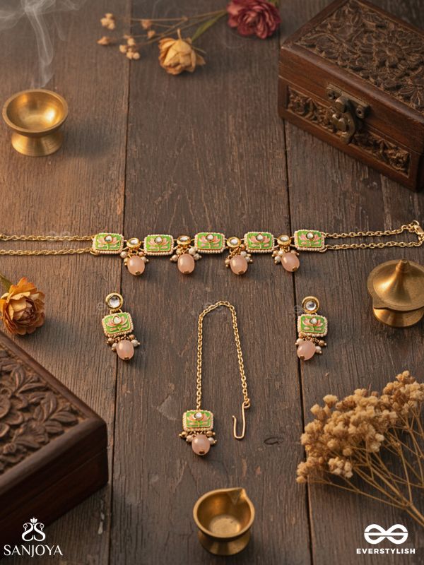 MRIDULPADMA - GENTLE LOTUS - DELICATE KUNDAN SET WITH CHOKER NECKPIECE, EARRINGS AND MAANGTIKA