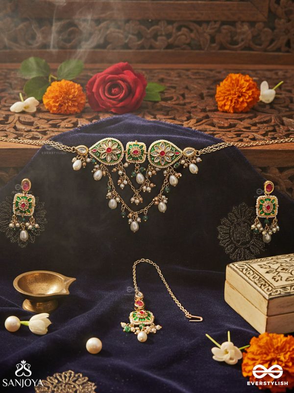 VANDEVI - GODDESS OF THE FOREST - GRACEFUL KUNDAN SET WITH NECKPIECE, EARRINGS AND MAANGTIKA