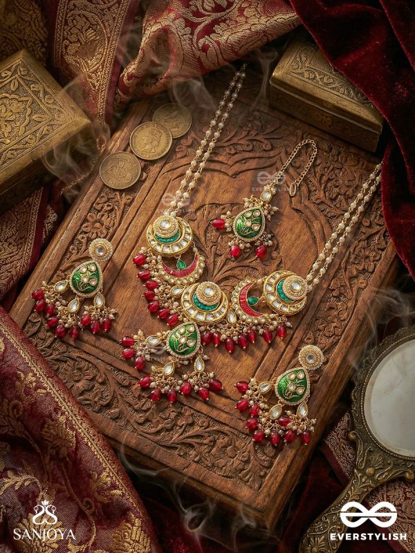 SINDURYA - SCARLET RAYS - GRAND CRESCENT KUNDAN SET WITH NECKPIECE, EARRINGS AND MAANGTIKA