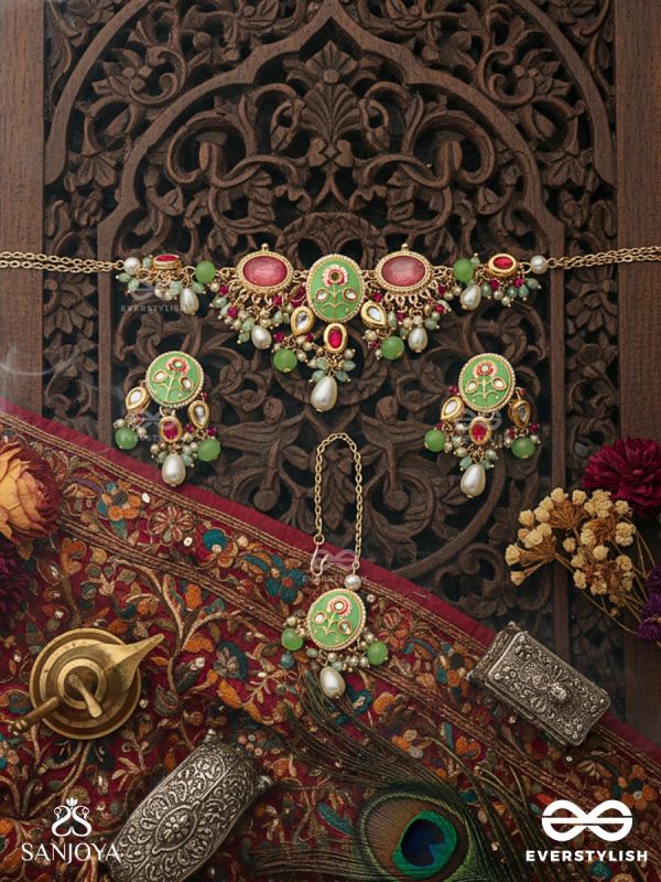 KARUNYA - GRACEFUL AURA - INTRICATE KUNDAN ENAMELLED SET WITH NECKPIECE, EARRINGS AND MAANGTIKA