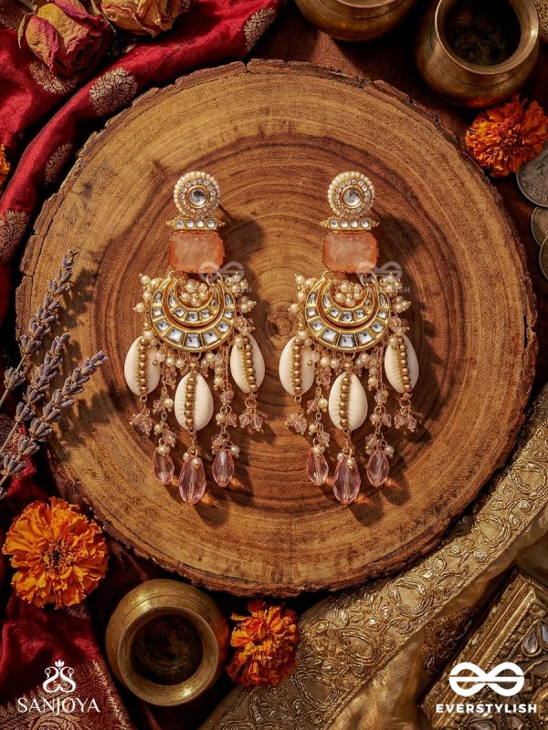 KAMALYA – LOTUS-LIKE BEAUTY – EARRINGS WITH LOTUS MOTIFS, PINK BEADS AND PEARL DROPS