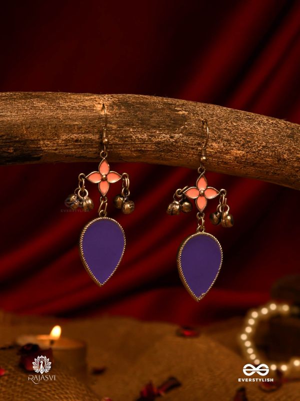 BELL BLOSSOM – ENAMELLED DUAL-TONE EARRINGS WITH GHUNGROOS