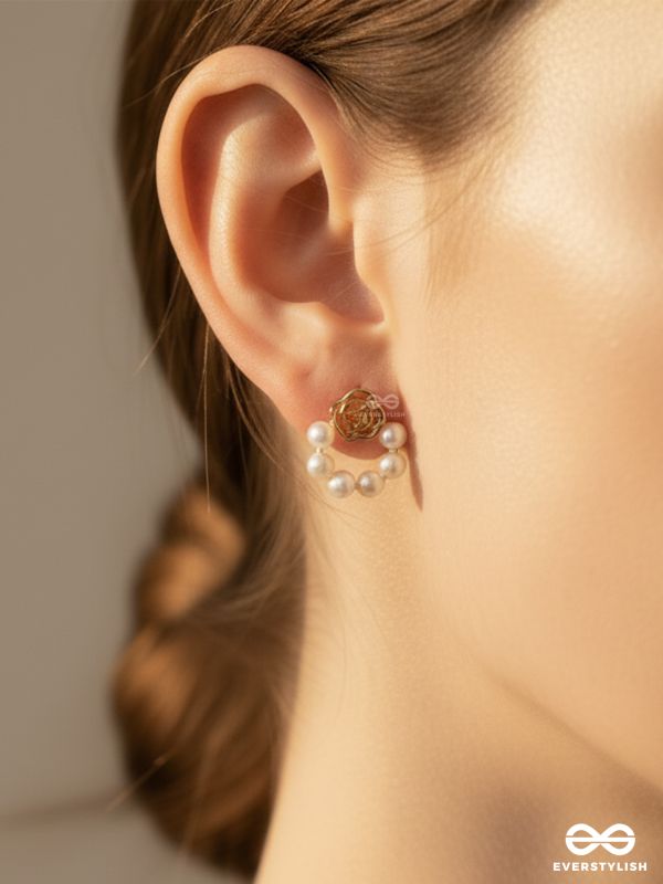 HONEY HALO – WARM GOLDEN PEARL HOOP STUDS