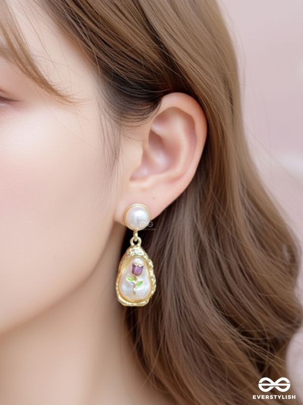 THE GOLDEN VINE – ORGANIC PEARL DROPS WITH ENGRAVED BOTANICAL DETAILS
