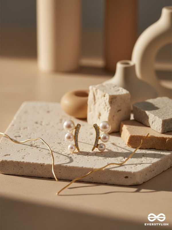 PEARL GLINT BAR – REFINED PEARL & CRYSTAL STUD EARRINGS