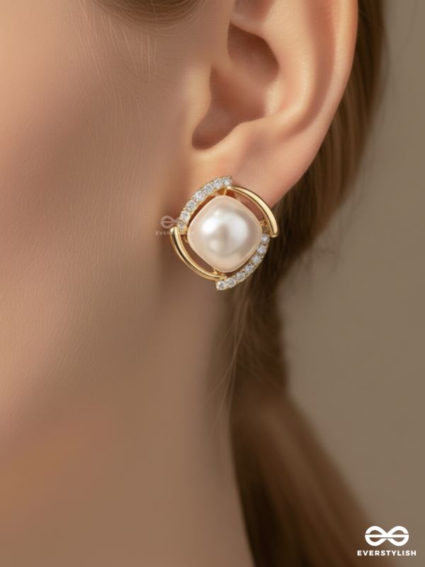 PEARL HALO FRAME – CHIC SQUARE PEARL STUD EARRINGS