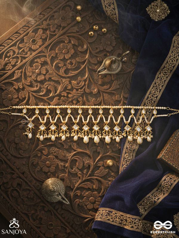 RATNAMANJARI – JEWEL BLOSSOM – PEARL-FLOWER CHOKER NECKLACE WITH PINK ACCENTS & GOLD HANGINGS