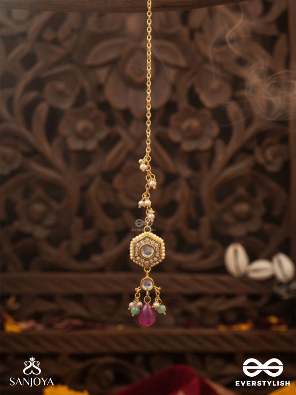 TAPANSHRI – BRIGHT RAY – GOLD CUTWORK MOTIF WITH REFLECTIVE STONES AND PINK BEAD MAANGTIKA