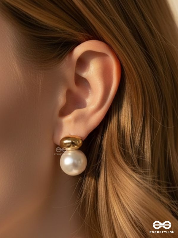 SUGAR PILL – SWEET AND SLEEK PEARL EARRINGS 