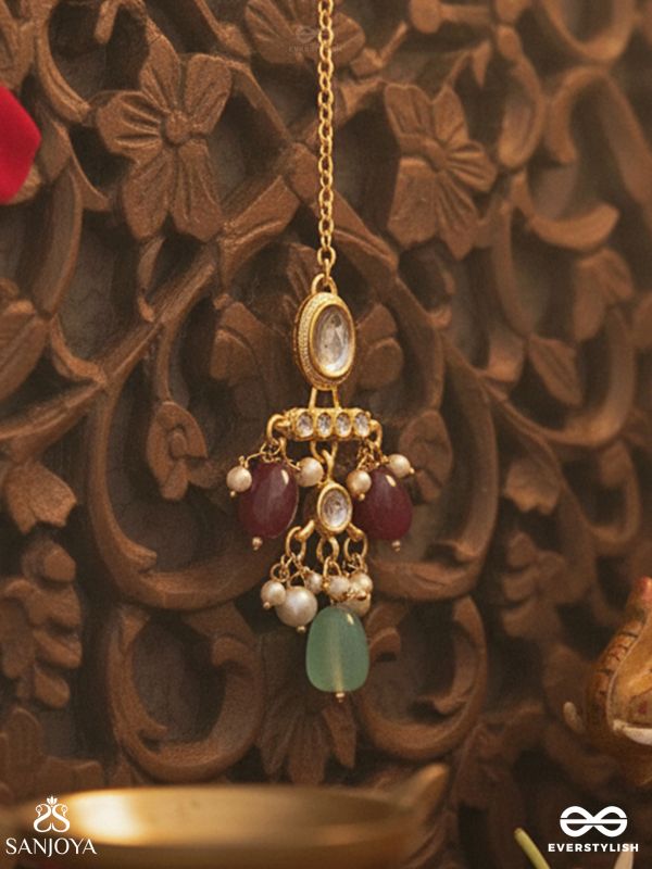 HARITIKA – GRACE OF GREEN – KUNDAN MAANGTIKA WITH GREEN STONE ACCENTS AND PEARL DROPS