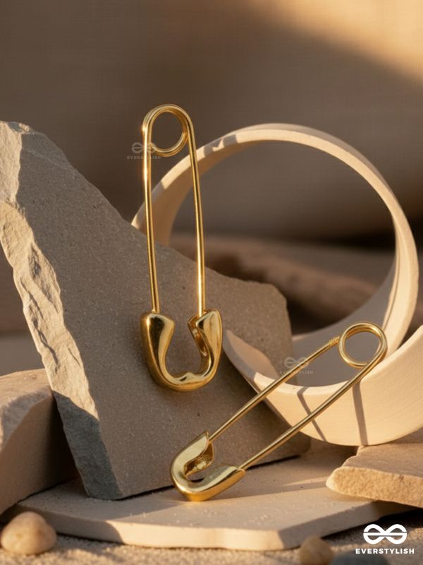 LOCK IT – BOLD SAFETY PIN EARRINGS