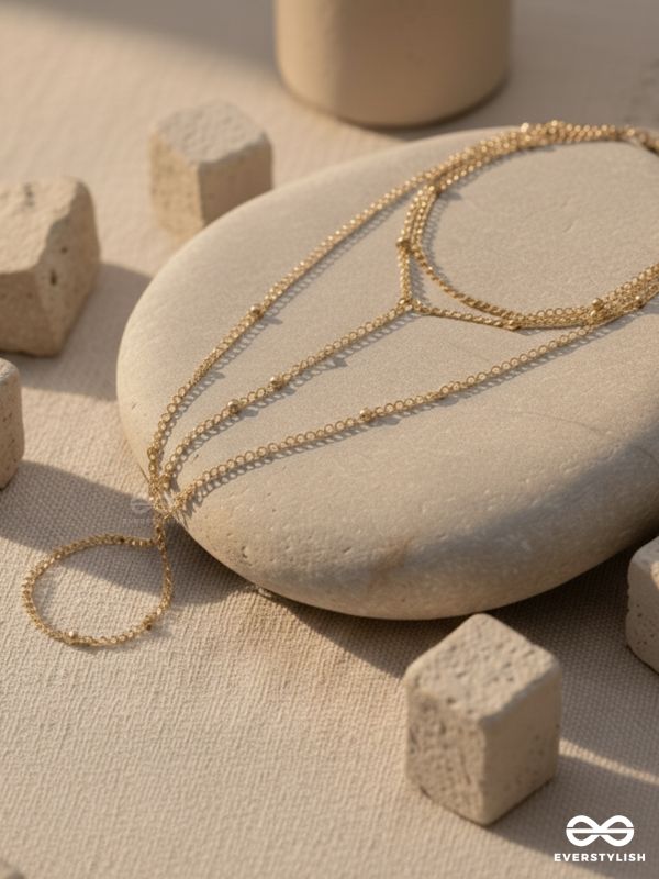 SOUL TIE – ELEGANT LAYERED HAND BRACELET