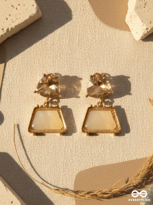 GOLDEN TRAP – GEOMETRIC DROP EARRINGS