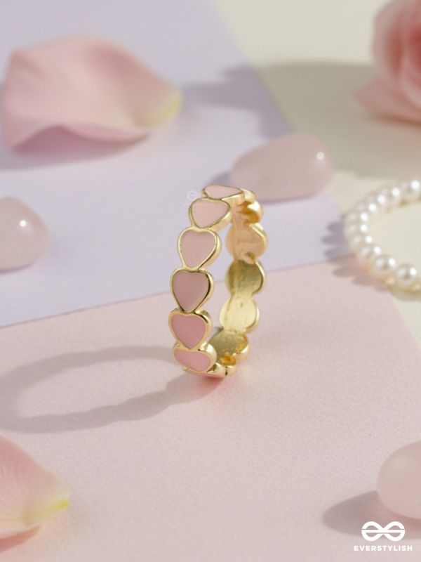 BLUSH HEARTS – ENAMELLED GOLD RING