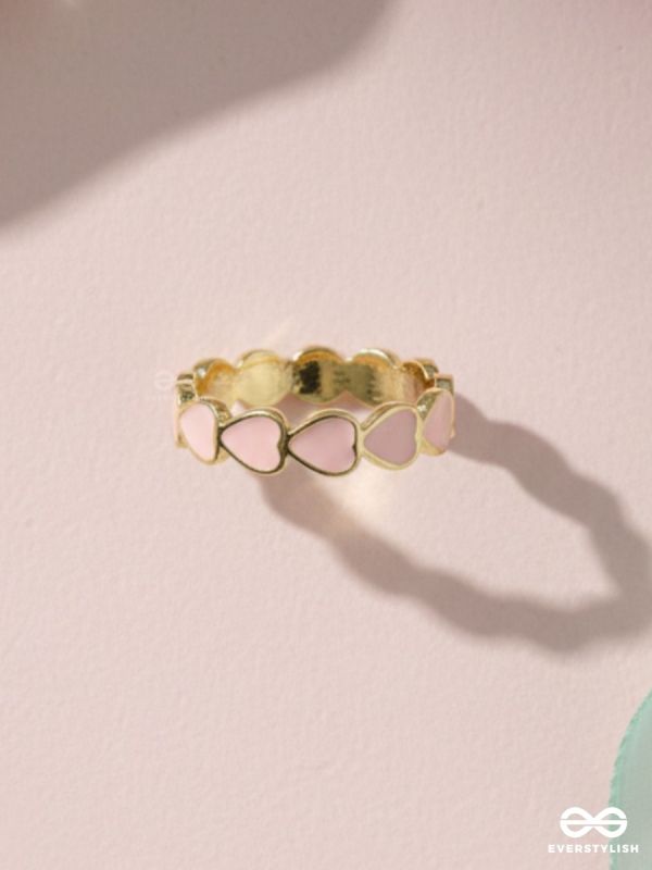 BLUSH HEARTS – ENAMELLED GOLD RING