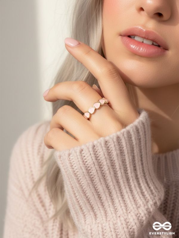 BLUSH HEARTS – ENAMELLED GOLD RING