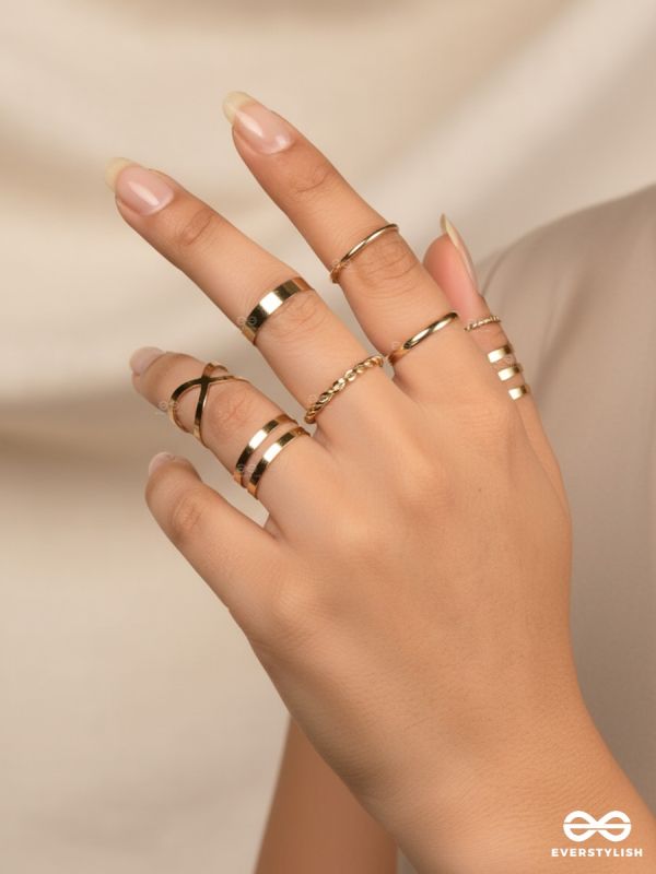 SCULPTED STACK – MODERN GOLD RING SET