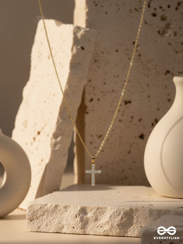 DIVINE LINE – CRYSTAL CROSS NECKLACE