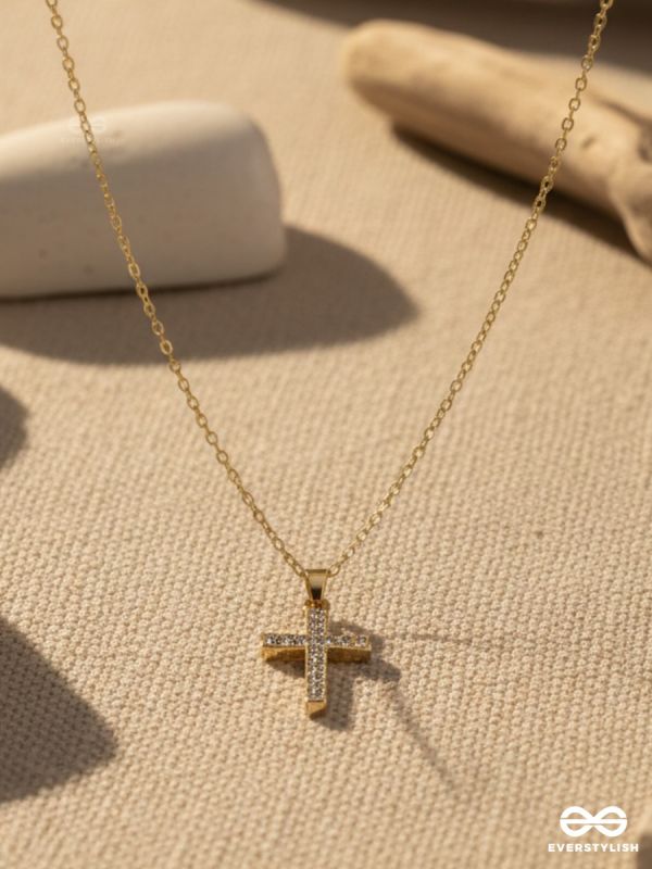 DIVINE LINE – CRYSTAL CROSS NECKLACE