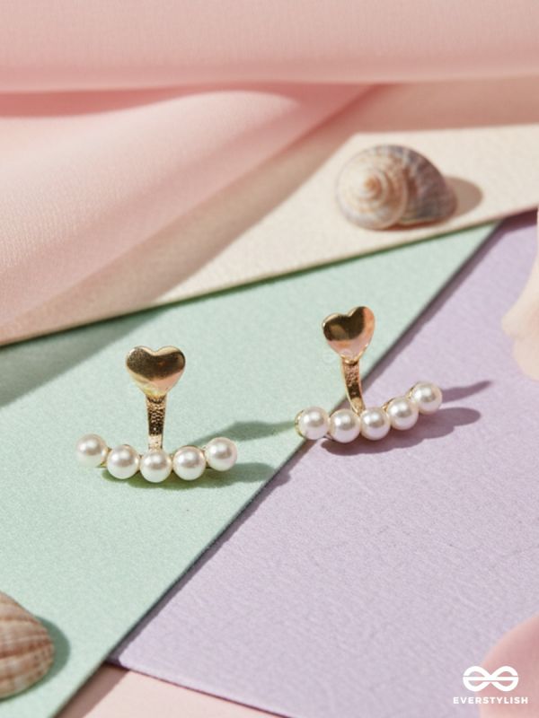 HEARTLINE PEARL – GOLD PEARL EAR CLIMBERS