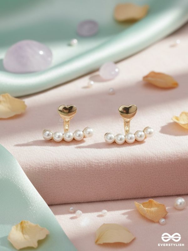 HEARTLINE PEARL – GOLD PEARL EAR CLIMBERS