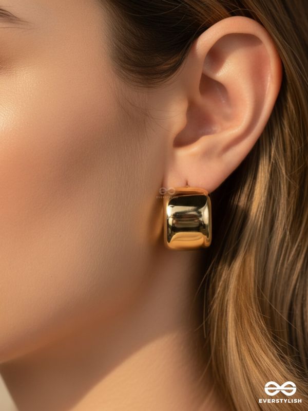 THE AURUM STACK – GOLD STUD EARRINGS SET