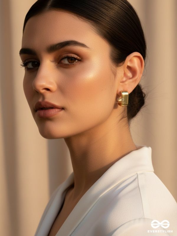 MAIN CHARACTER HOOPS – GLOSSY GOLD EARRINGS SET