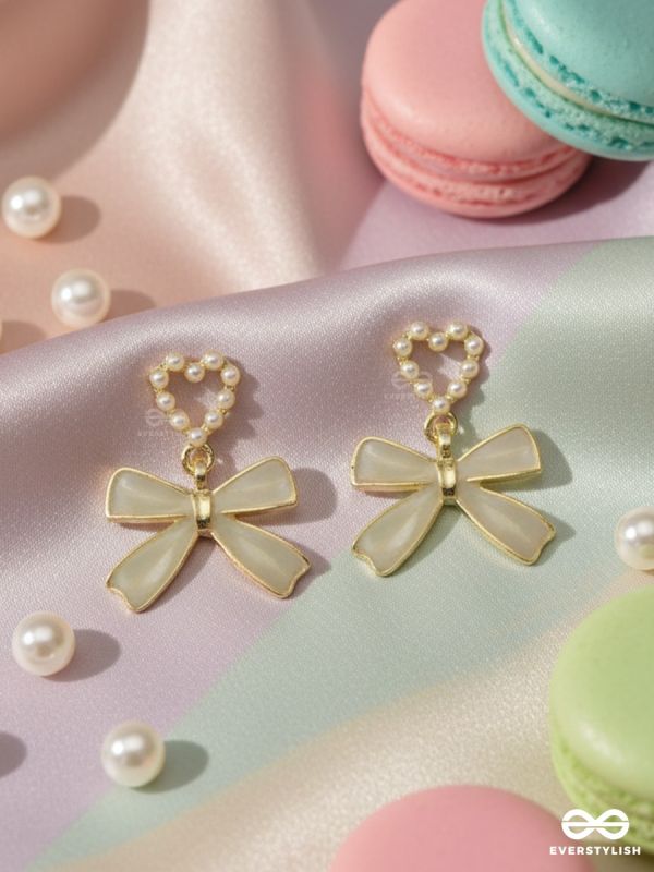 GOLDEN TIE – STATEMENT BOW EARRINGS