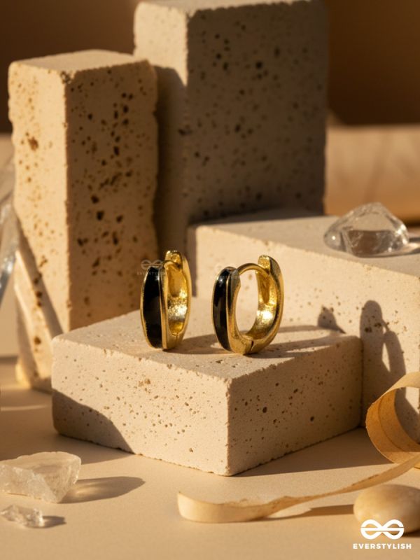 PHANTOM GLOW – CHIC HOOP EARRINGS