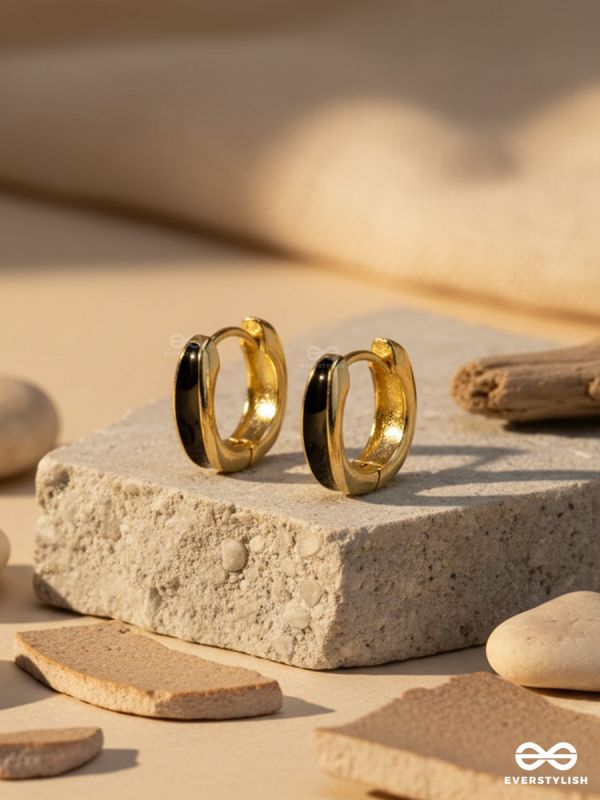 PHANTOM GLOW – CHIC HOOP EARRINGS