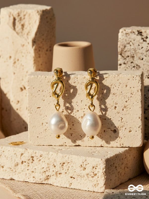 SEA KNOT – GOLD PEARL DROP EARRINGS