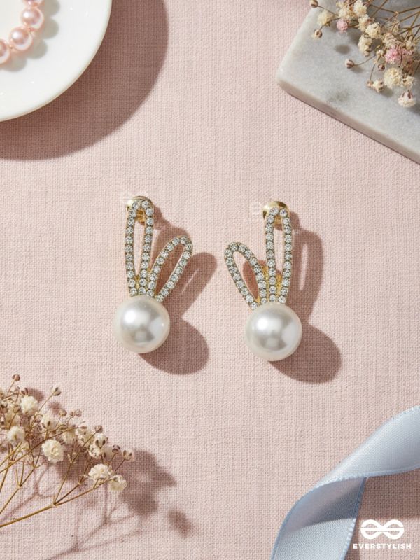 BUNNY BLING – PEARL DROP EARRINGS
