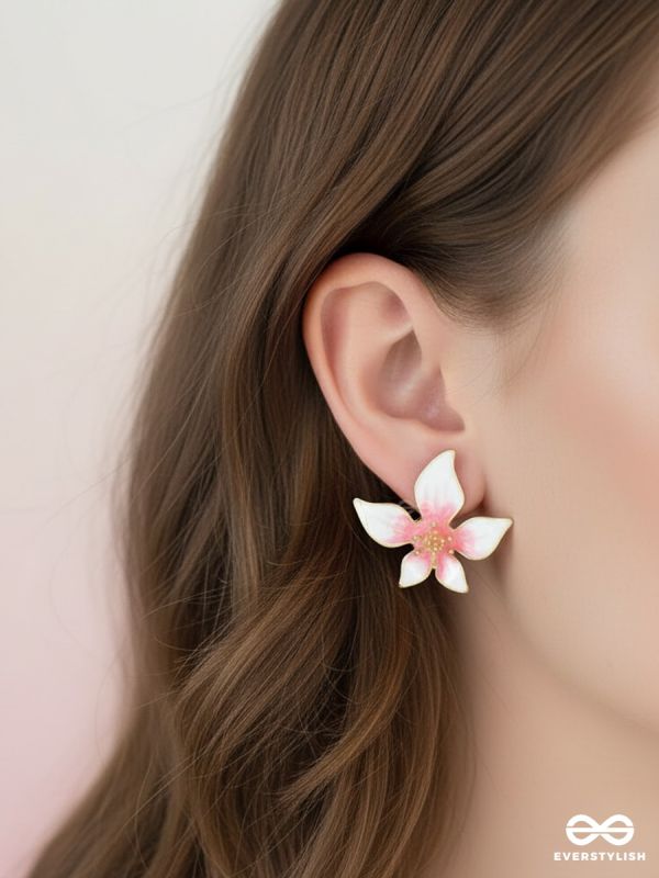 BLUSH ORCHID – FLORAL STUD EARRINGS
