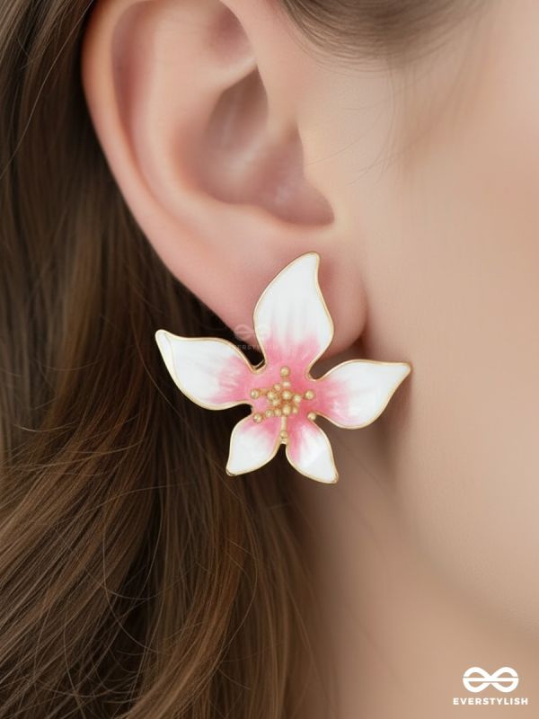 BLUSH ORCHID – FLORAL STUD EARRINGS