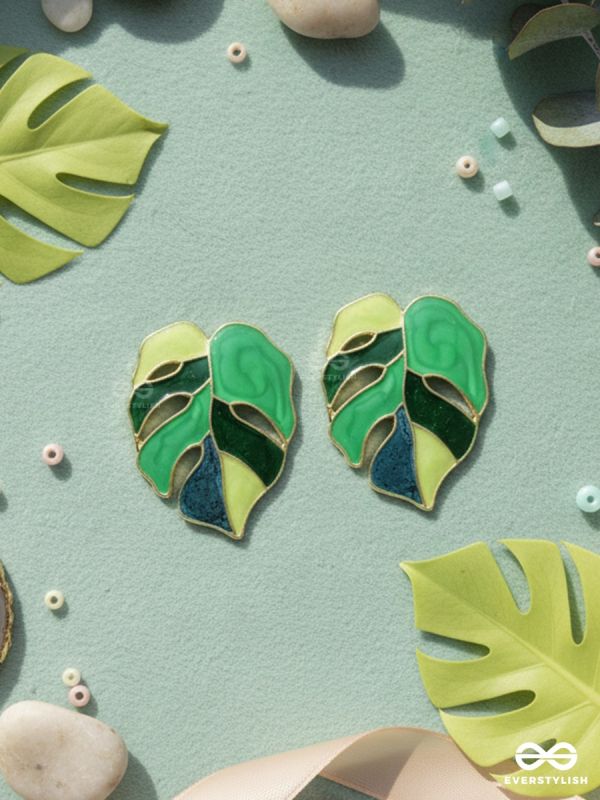 MOSAIC PETAL – EMERALD ART EARRINGS
