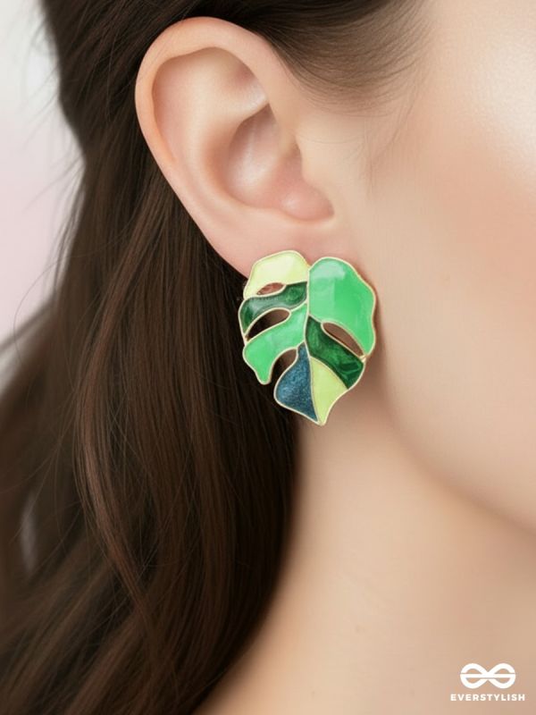 MOSAIC PETAL – EMERALD ART EARRINGS