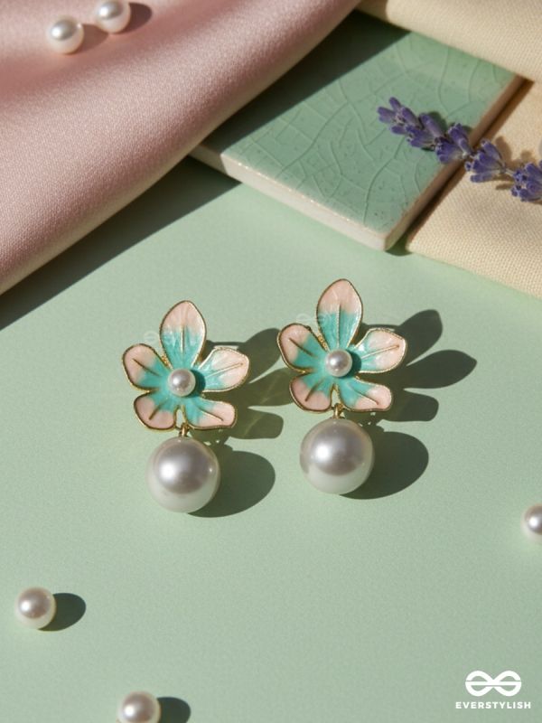 PEARL MEADOW – AQUA FLORAL DROPS