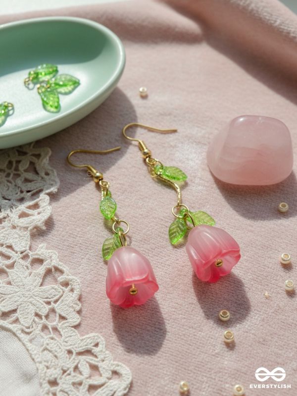 BLUSH BLOOM – FLORAL DANGLE EARRINGS