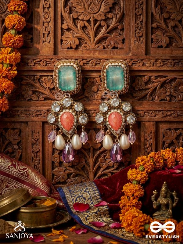 CHITRARATNA – ORNATE JEWEL – STATEMENT EARRINGS WITH FACETED STONE TOP, FLORAL GEM CLUSTER AND DANGLING CRYSTAL DROPS