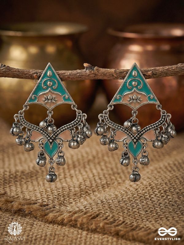 SAAGAR LATKAN – OXIDISED EARRINGS WITH GEM MOTIF AND DROP FRINGE