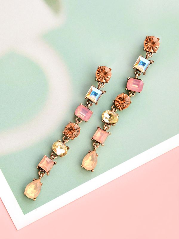 Dazzling Diva of the Party Statement Earrings