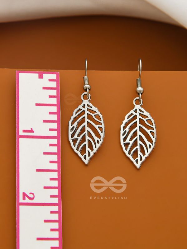 The wonderful wish list cut out leaf earrings- Silver