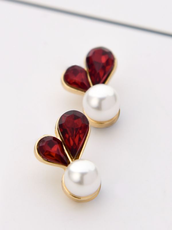 The Little Shimmery Pearl Hearts - Tiny Trinket Earrings
